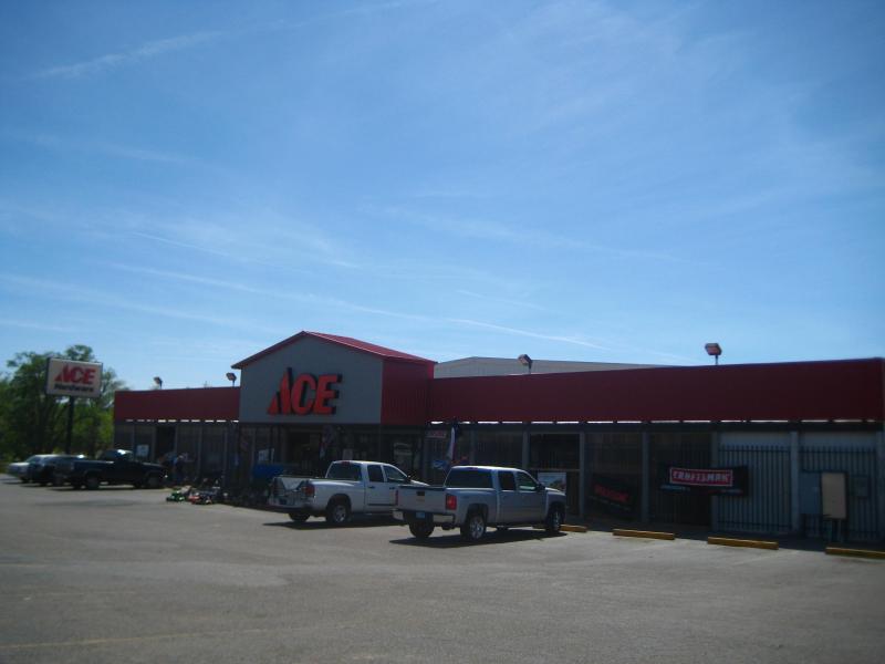 Morton Lumber Ace Hardware on South Cedar in later years